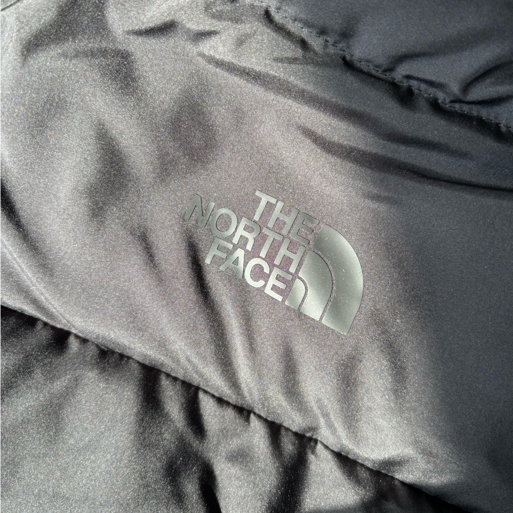 Women’s Frost Fall Hooded North Face Jacket- New with tags. - Picture 7 of 7